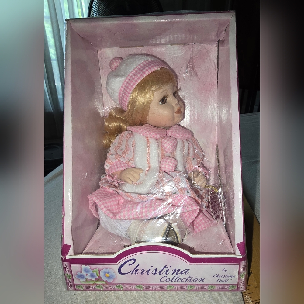 THE CHRISTINA VERDI PORCELAIN DOLL COLLECTION. LIMITED EDITION 2003. NEW IN BOX